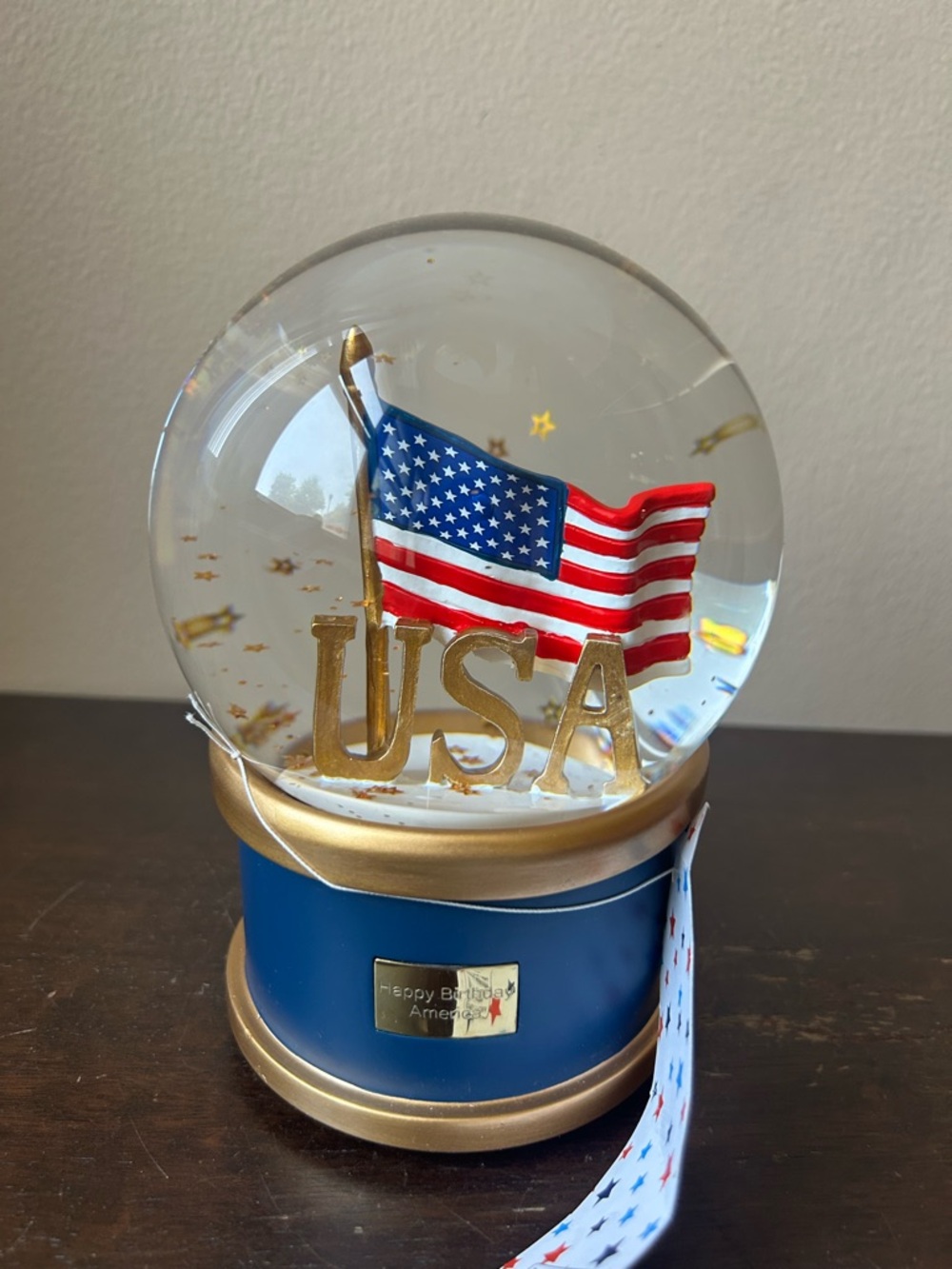 New Stars & Stripes Americana Snowglobe Happy Birthday America July 4th Flag - Picture 3 of 4
